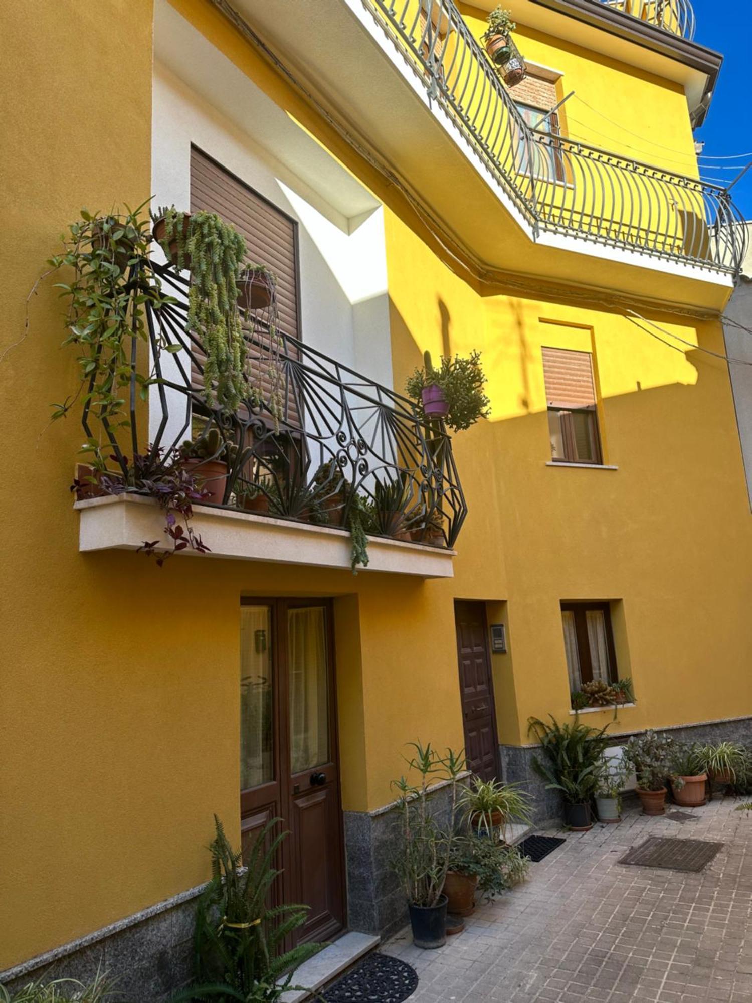 Cottage Gole Alcantara Pafumi Graniti Exterior photo